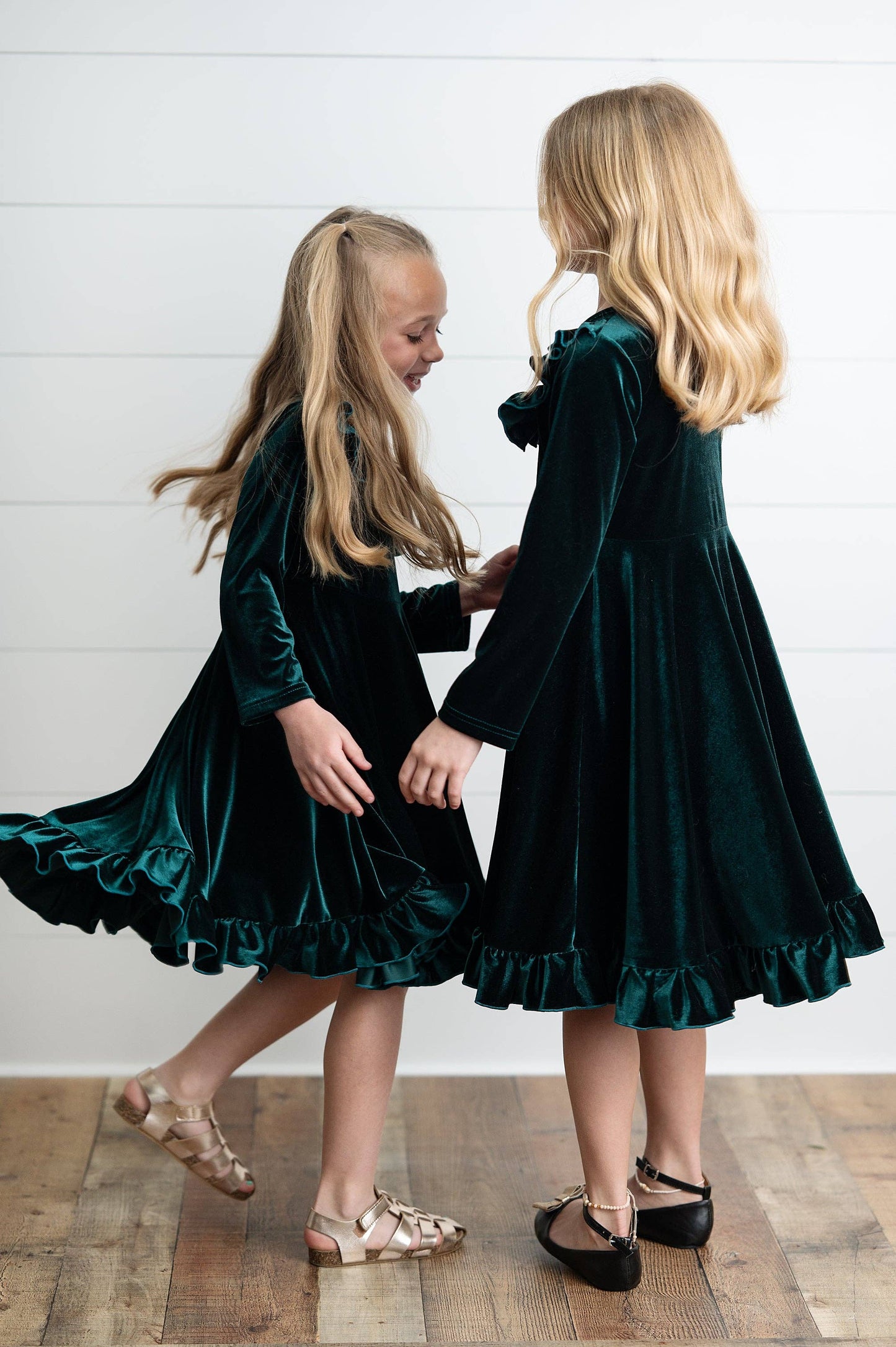 Emerald Green Velvet Ruffle Fancy Christmas Party Dress